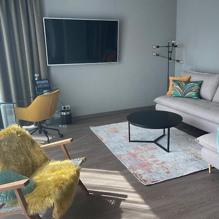 H24 Stadthotel Bernau ベルナウ・バイ・ベルリン エクステリア 写真