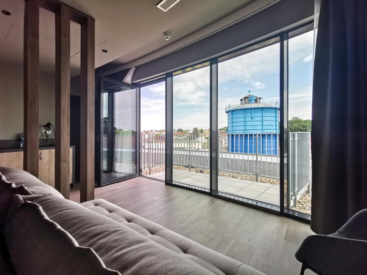 H24 Stadthotel Bernau ベルナウ・バイ・ベルリン エクステリア 写真
